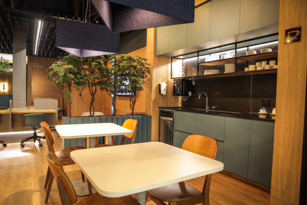 Regus Store Regus inicia operações no Center Shopping Uberlândia | Center Convention