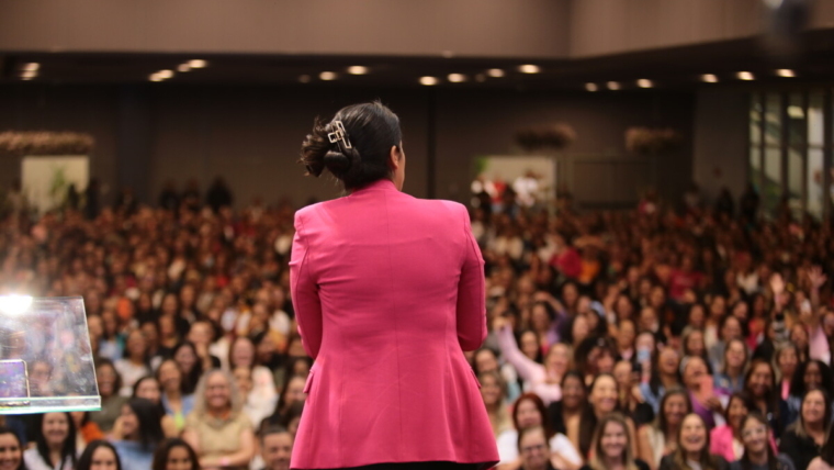 Networking feminino: como eventos para mulheres impulsionam o empreendedorismo?