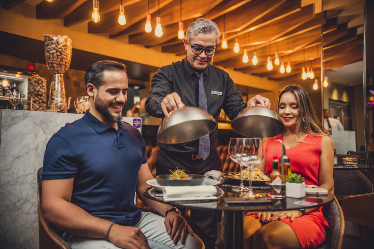 Dia dos Namorados em Uberlândia: celebre a data com momentos inesquecíveis no Hotel Mercure e no Clementina Bar e Ristoranti