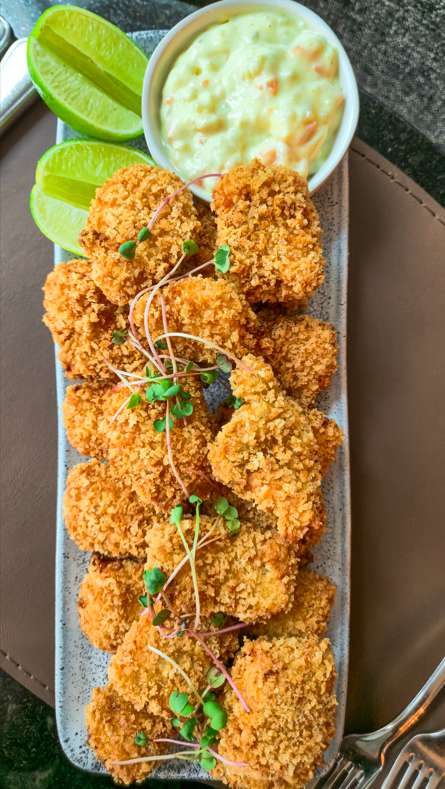 Iscas de Tilápia ao Molho Tártaro