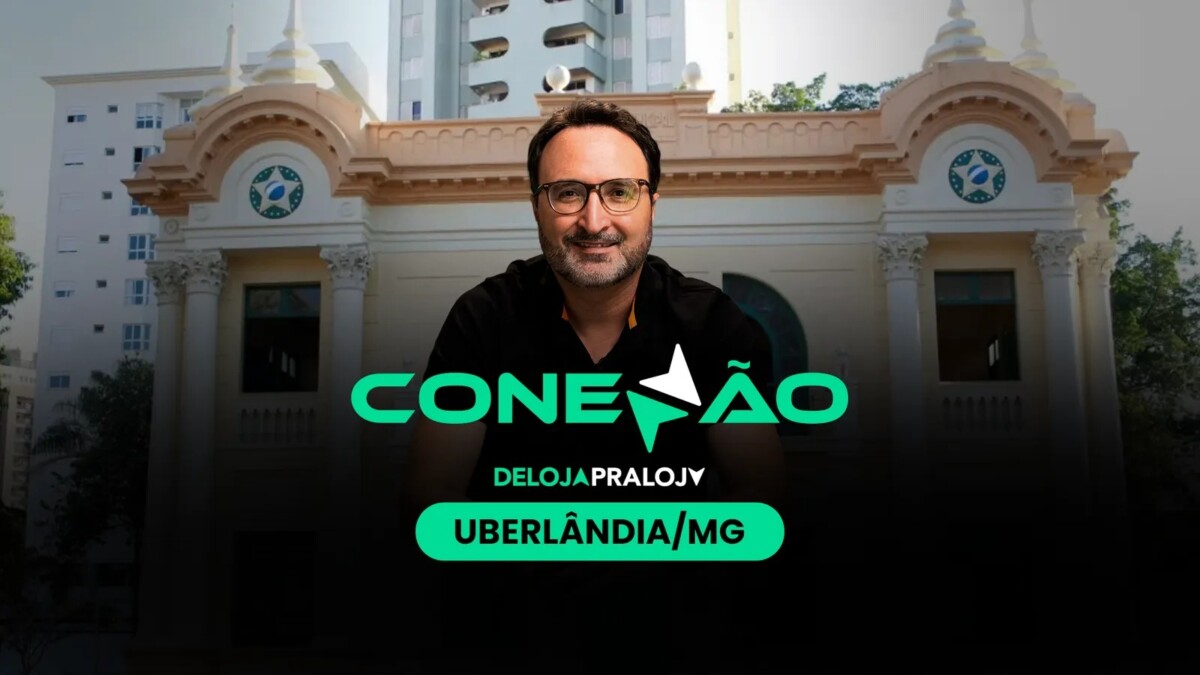 Banner do evento Conexão DeLojaPraLoja em Uberlândia, Minas Gerais. Homem de óculos sorrindo à frente do Museu Municipal de Uberlândia. Logotipo verde e branco em destaque sobre fundo urbano.