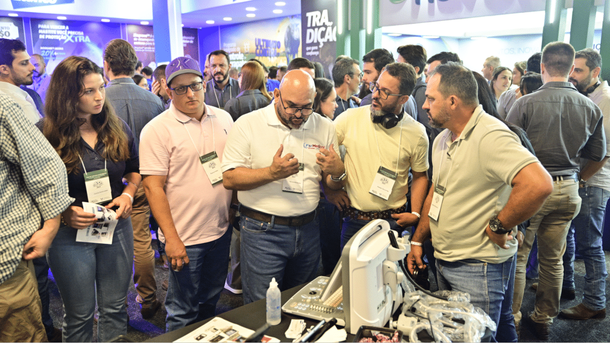 Ativação da Virbac realizada entre o Center Convention e o E4 durante o Novos Enfoques 2026